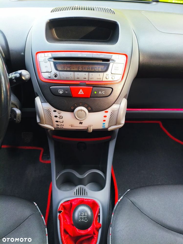 Citroën C1 1.0i Equilibre - 13