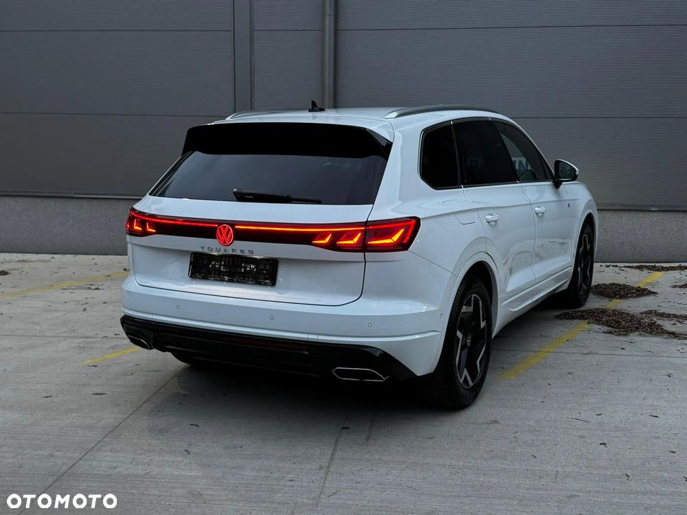 Volkswagen Touareg 3.0 V6 TDI 4Motion R-Line - 11