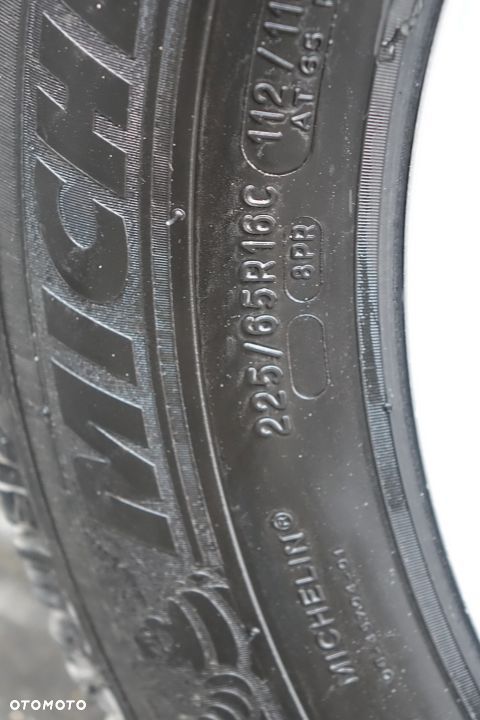 Iveco DAILY 35S18 / FURGON / BLASZAK / L4H2 / 3.0 / 180 KM / NAVI / KAMERA / - 12