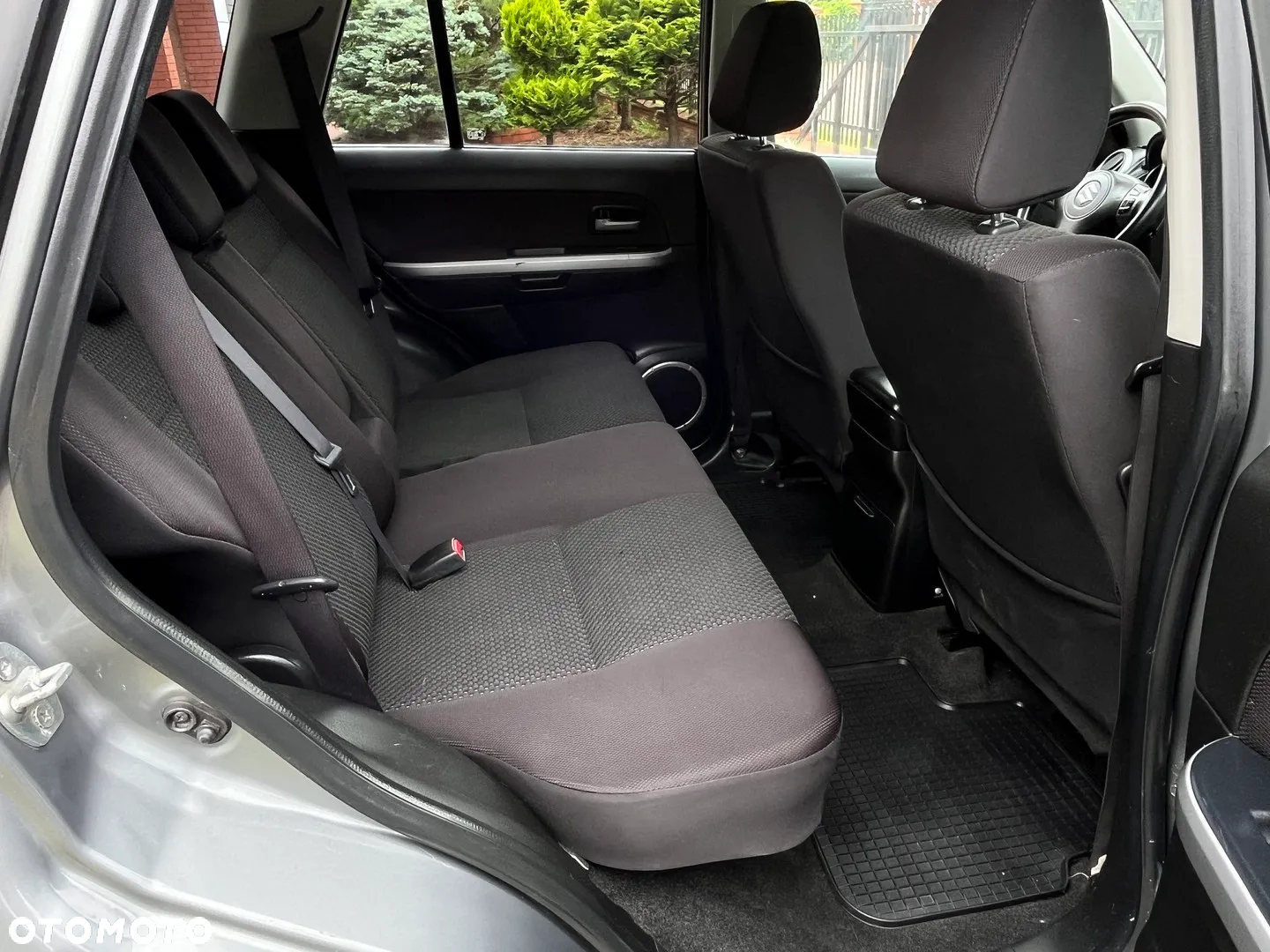 Suzuki Grand Vitara 1.9 DDiS Premium - 22