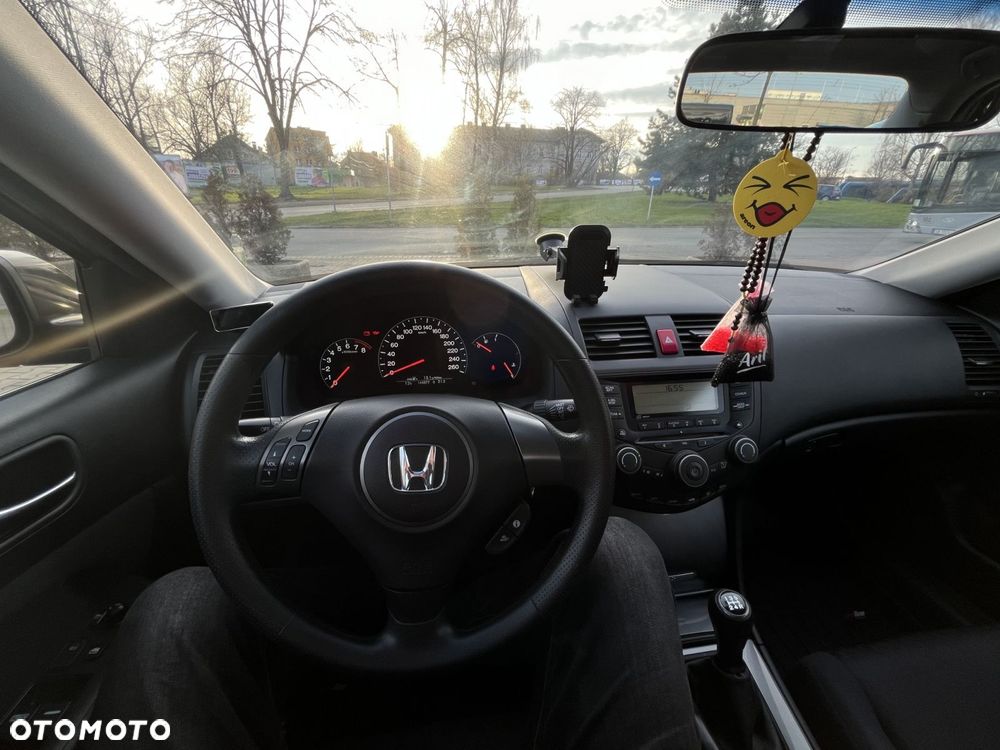 Honda Accord 2.0 Comfort - 2