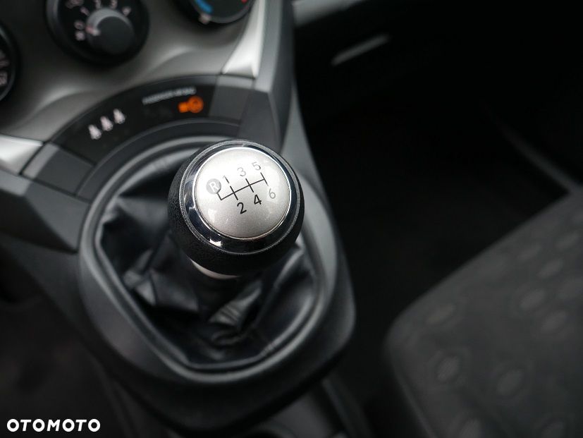 Subaru Trezia - 17