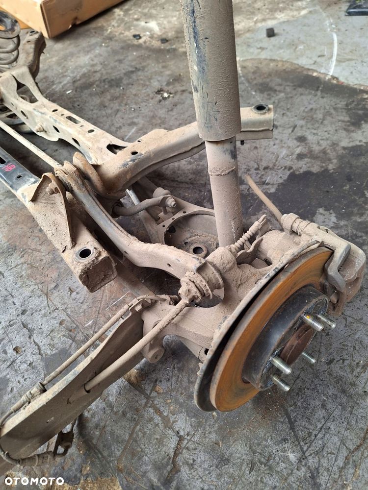 zawieszenie tyl tylne sanki wozek kia ceed iii hb oe 18- - 2