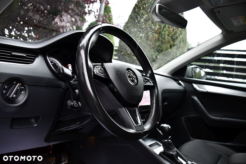 Skoda Octavia 1.6 TDI DSG Style - 11