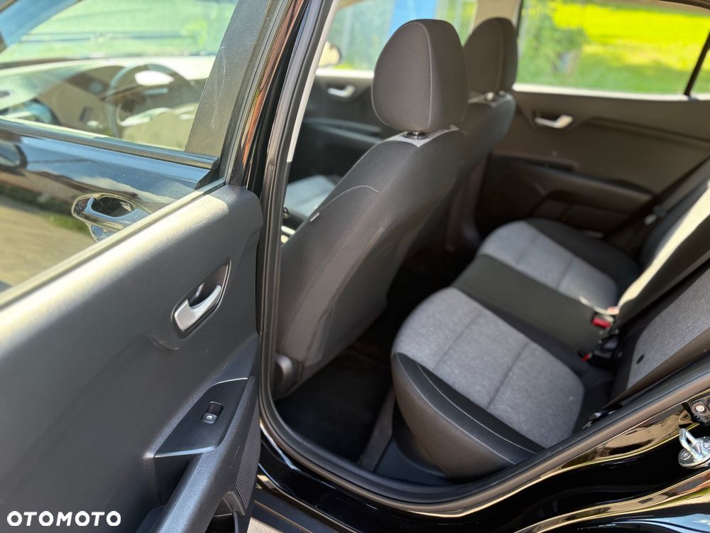 Kia Stonic - 19