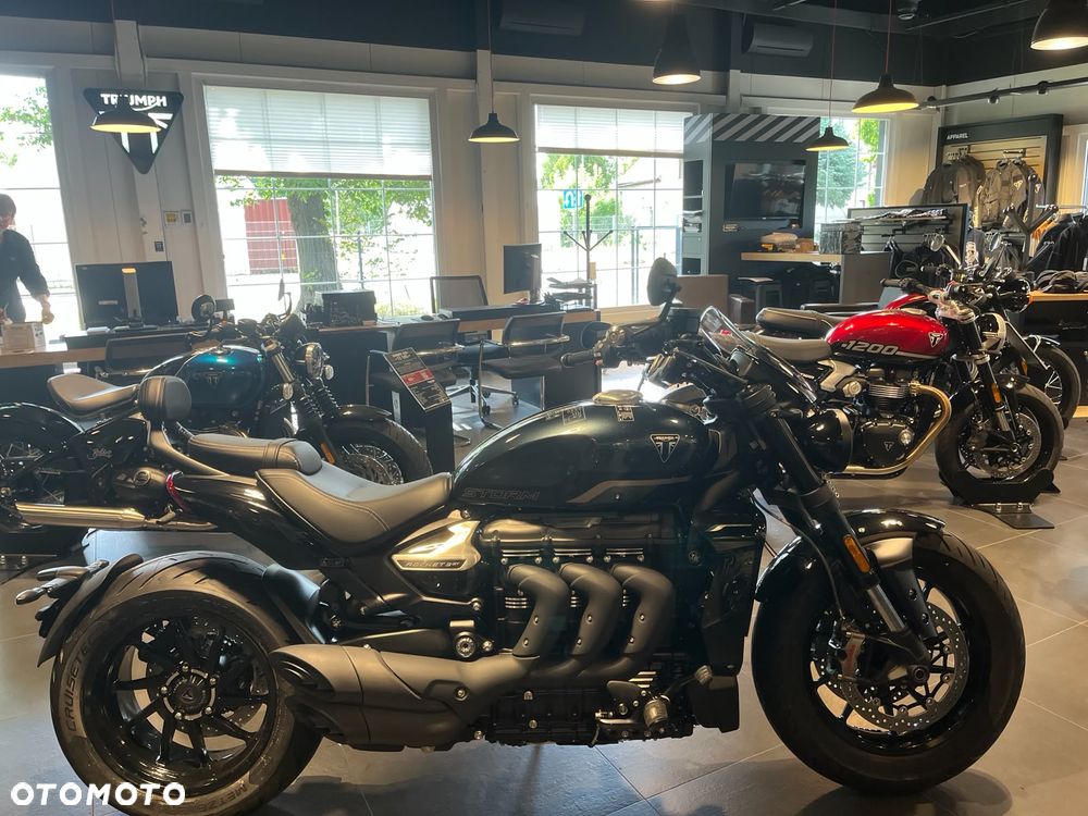 Triumph Rocket - 11