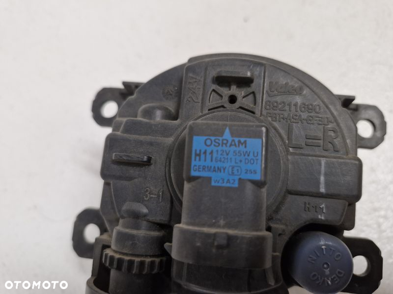 DS4 1 I 308 2 II T9 LAMPA PRZECIWMGIELNA HALOGEN PRZÓD LEWY = PRAWY 9687410080 - 4