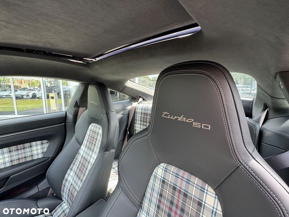 Porsche 911 Turbo 50 Years - 33
