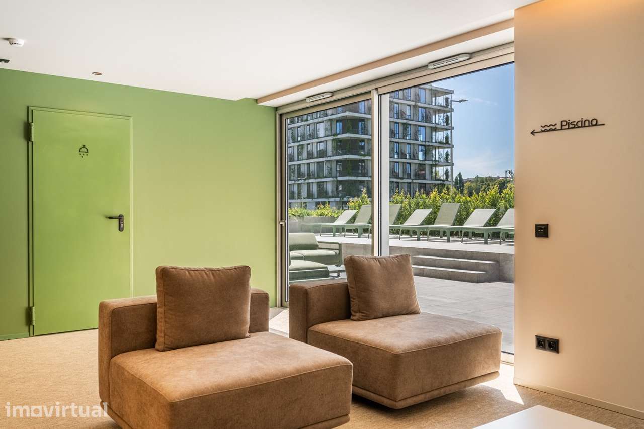 Apartamento T0 | Condomínio Privado com Piscina e Ginásio - Grande imagem: 4/32