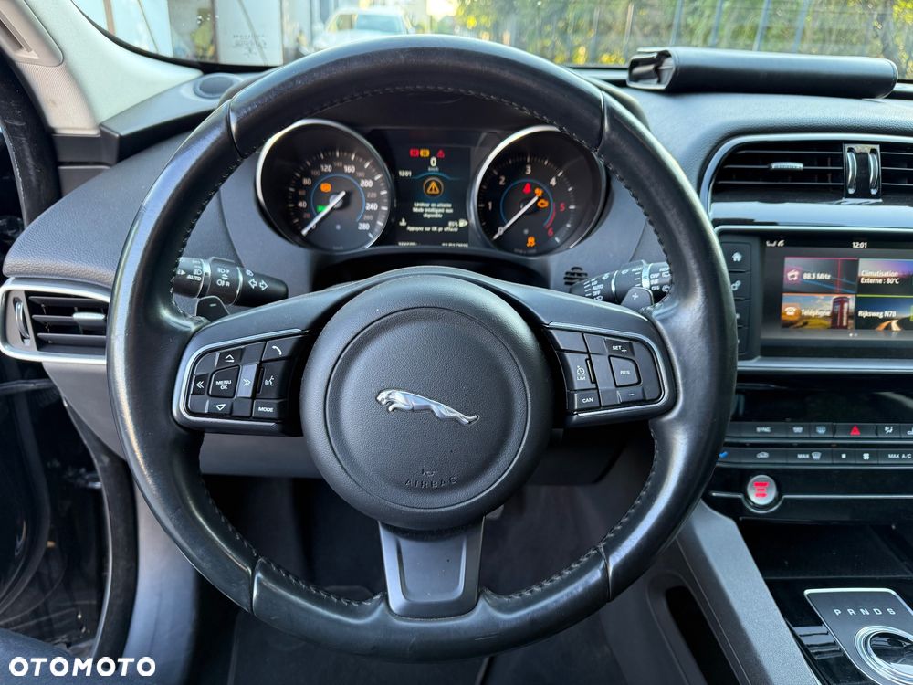 Jaguar F-Pace 2.0 i4D AWD Prestige - 21