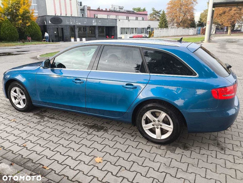 Audi A4 Avant - 6
