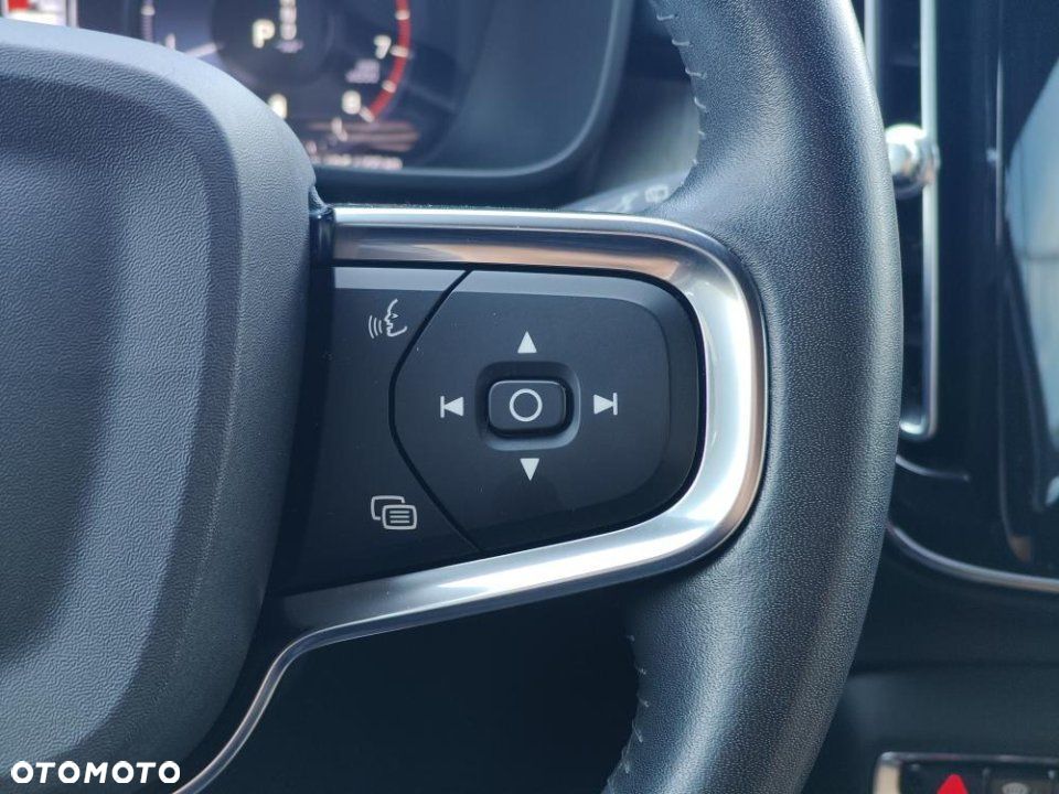 Volvo XC 40 - 29