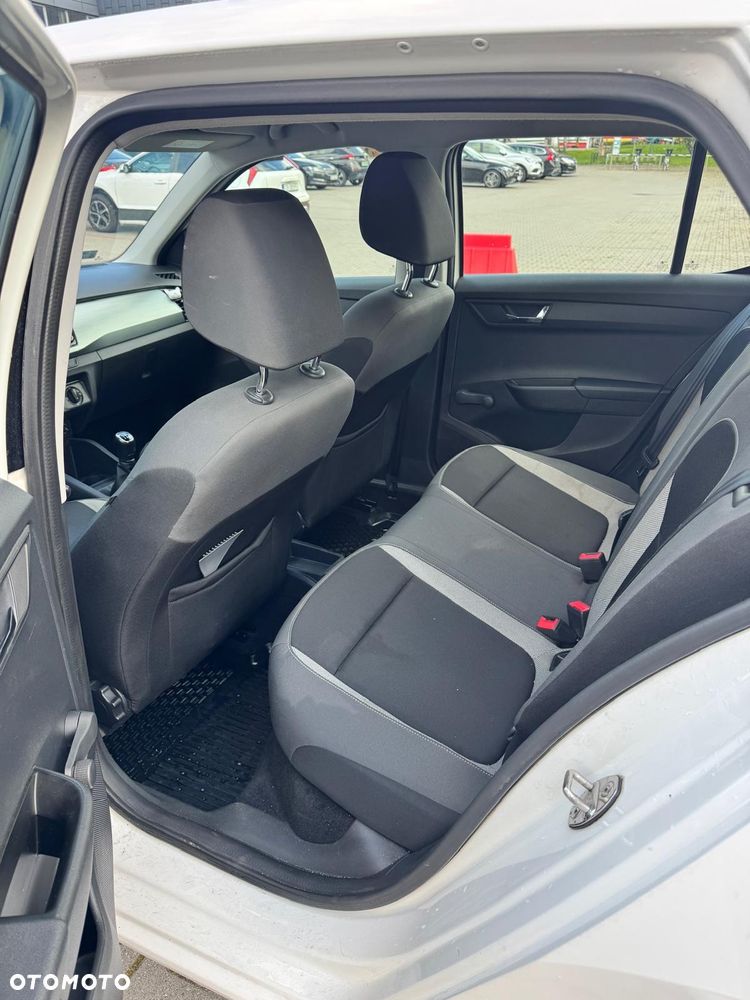 Skoda Fabia 1.0 Ambition - 12