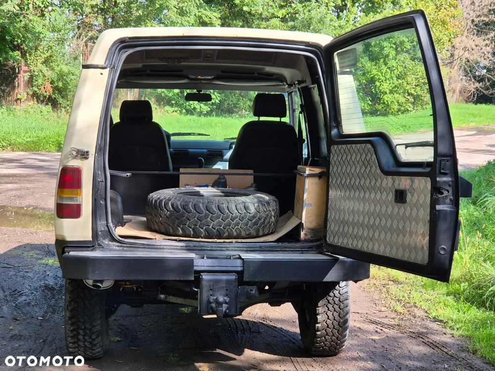 Land Rover Discovery - 23