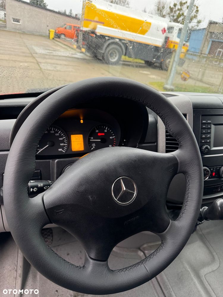 Mercedes-Benz Sprinter - 19