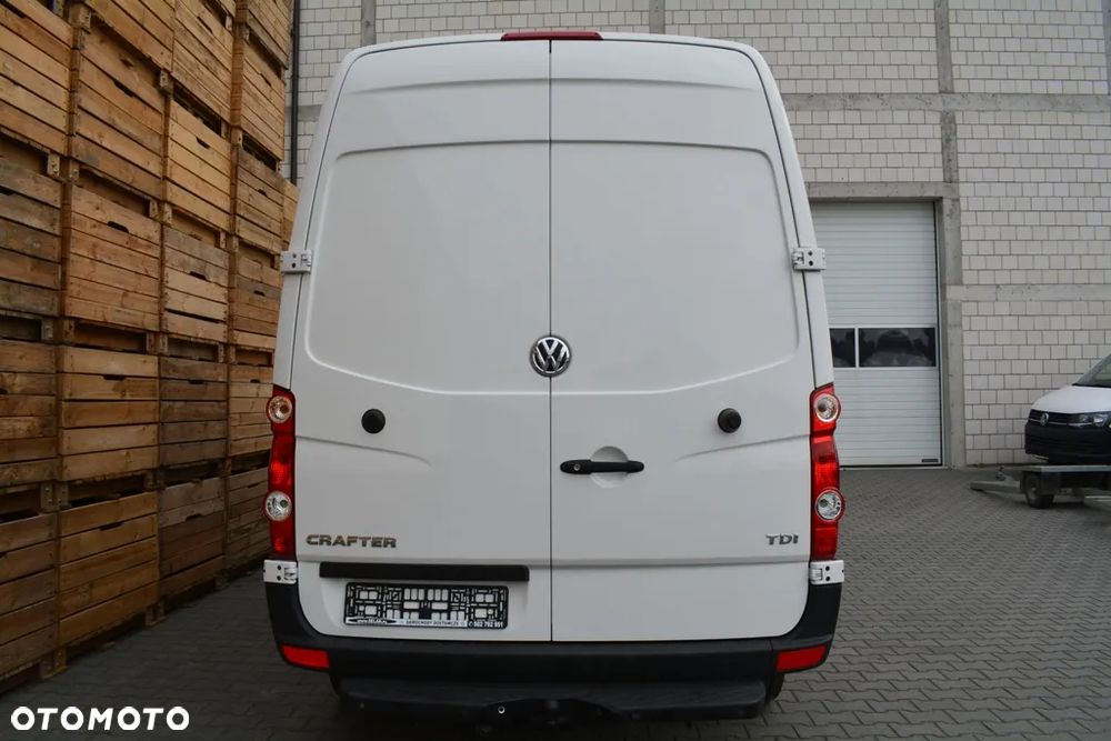 Volkswagen CRAFTER 35 2.0TDI - 12