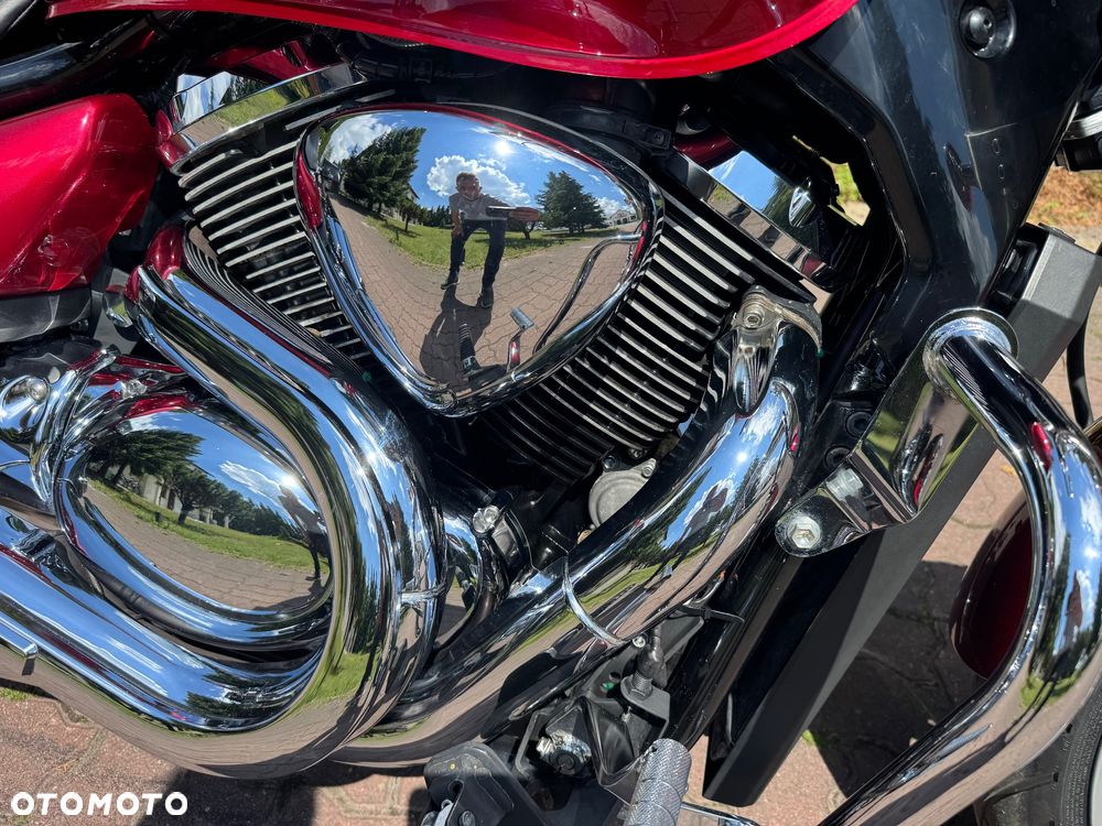 Suzuki Intruder - 10