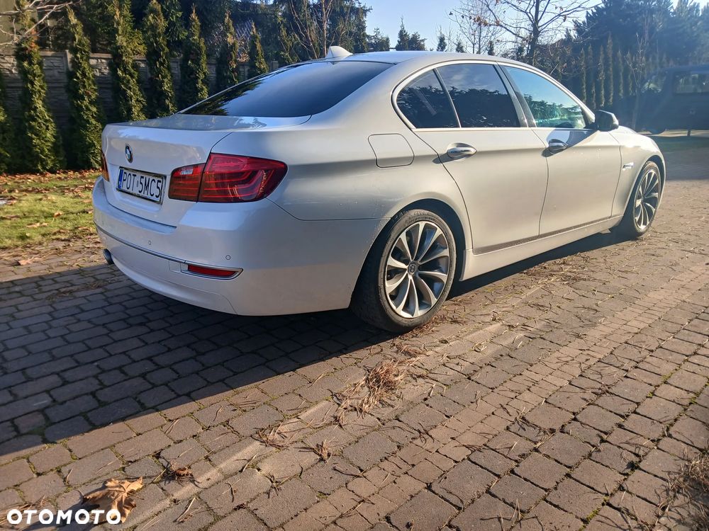 BMW Seria 5 ver-525d-luxury-line - 4