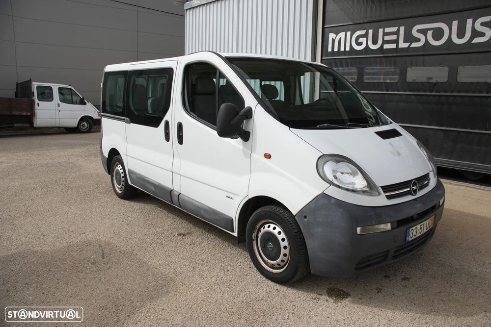 Opel Vivaro 9Lugares 1.9DTI 101cv - 2