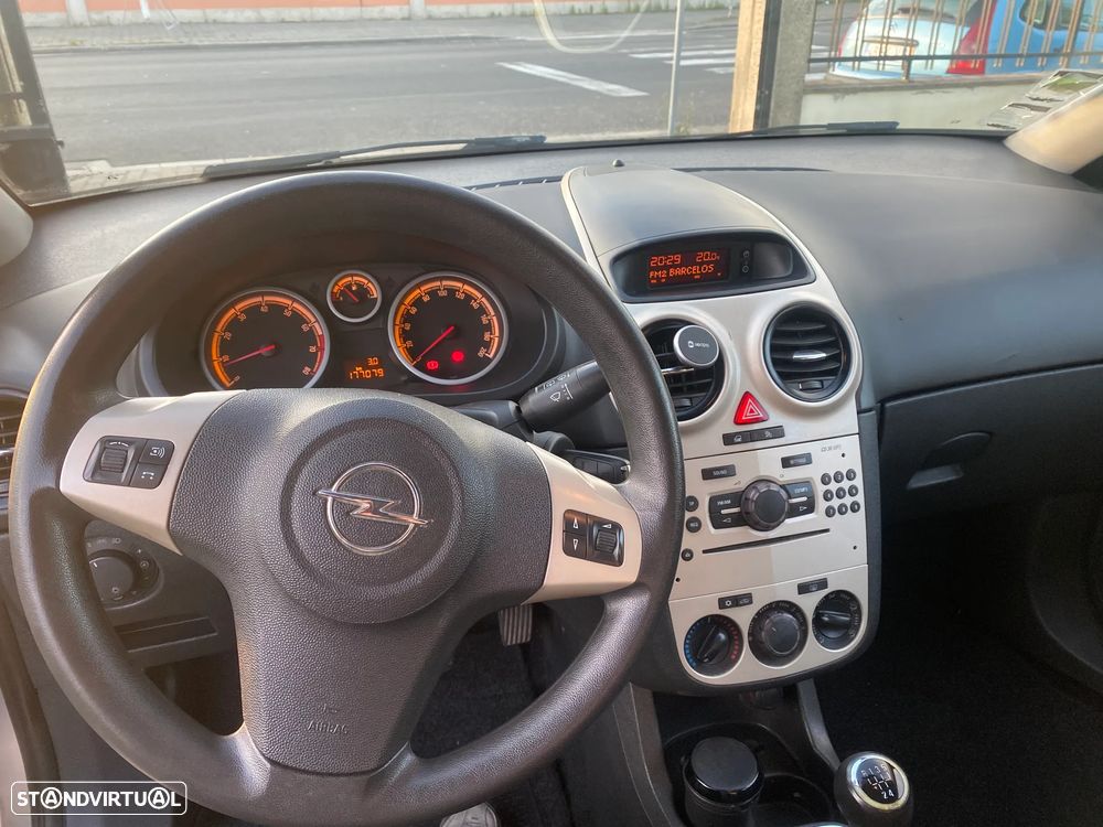 Opel Corsa 1.2 Enjoy - 22