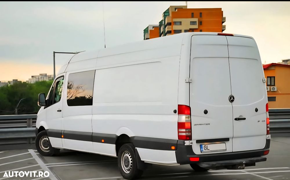 Mercedes-Benz Sprinter - 14
