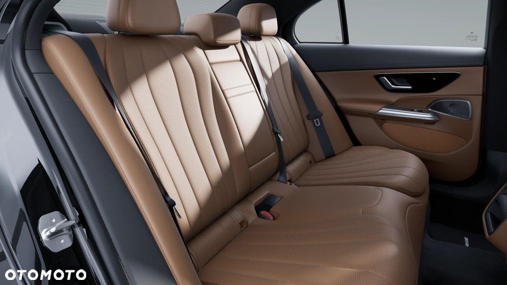 Mercedes-Benz Klasa E 220 d mHEV AMG 9G-Tronic - 9