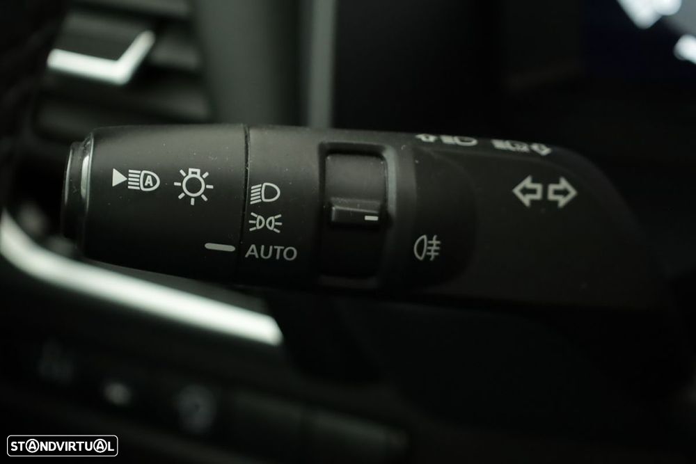 Nissan Qashqai 1.3 DIG-T N-Connecta LED - 17