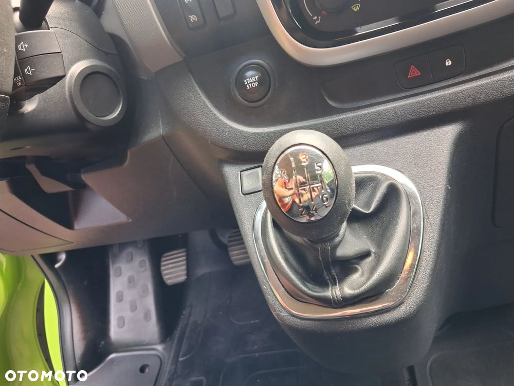 Renault Trafic - 23