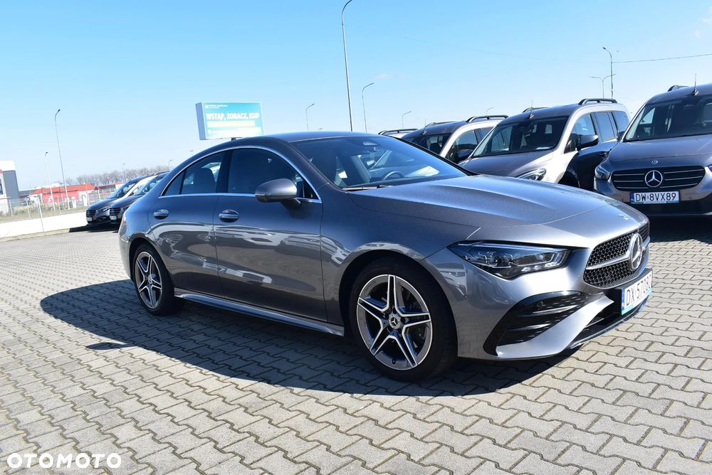 Mercedes-Benz CLA 200 7G-DCT - 5