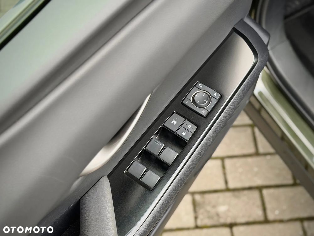 Lexus UX 250h GPF F Impression 2WD - 23