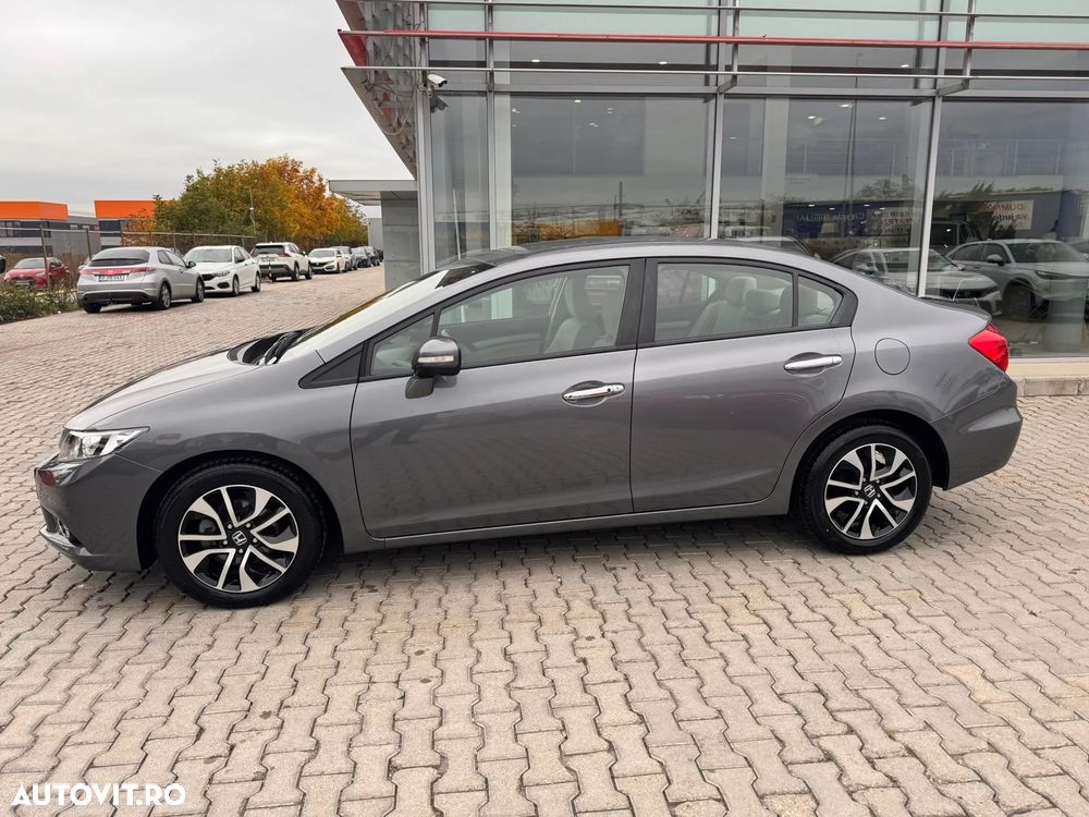 Honda Civic 1.8 MT ES - 4