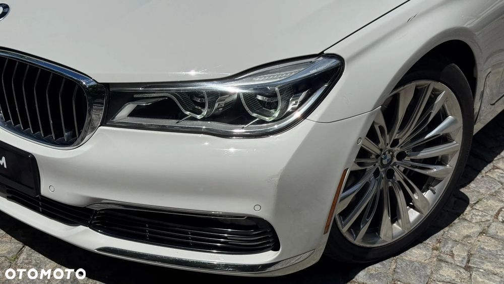 BMW Seria 7 750Li xDrive - 5