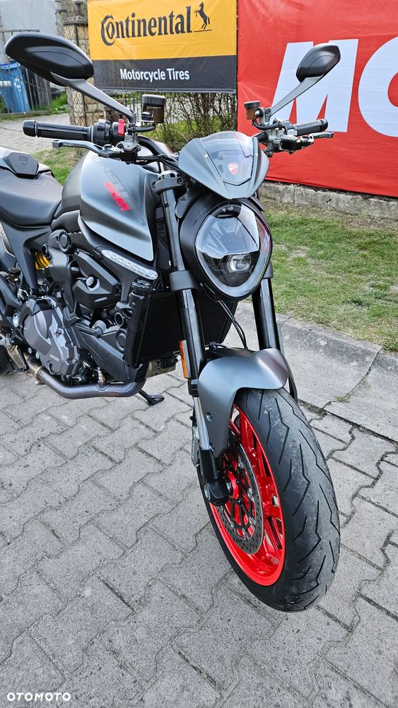 Ducati Monster - 12