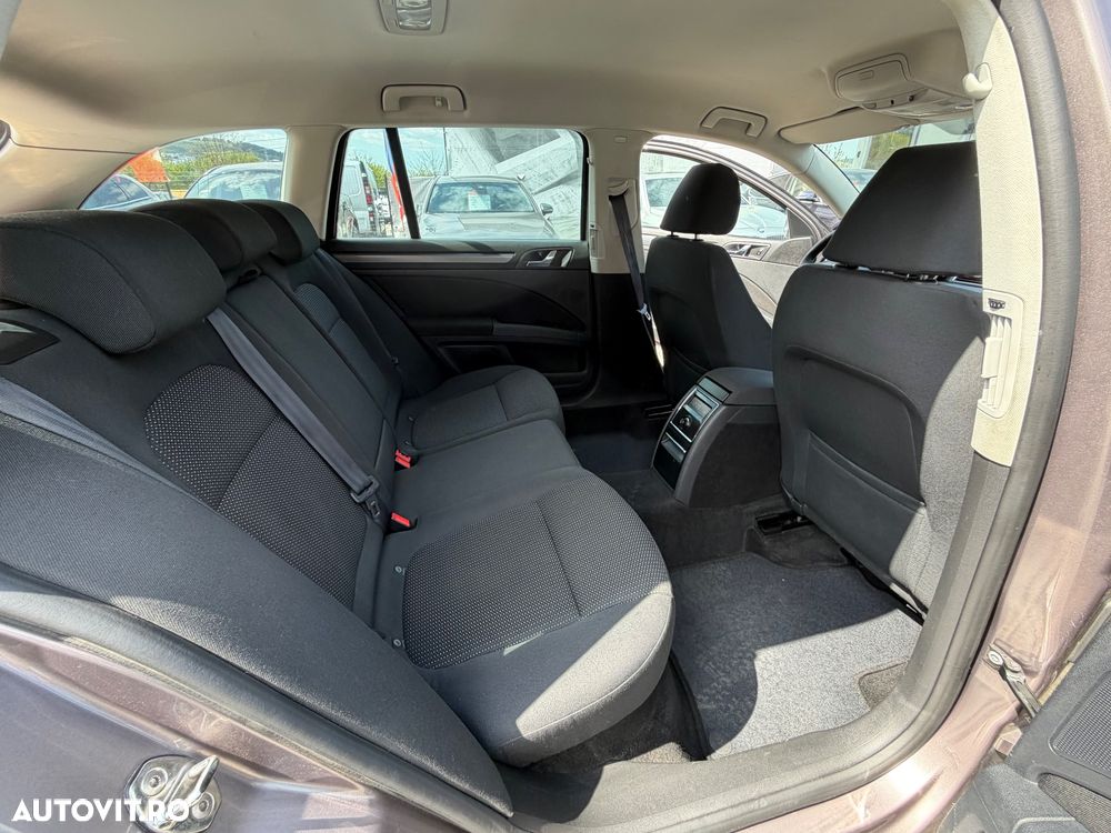 Skoda Superb 1.6 TDI Ambition - 33