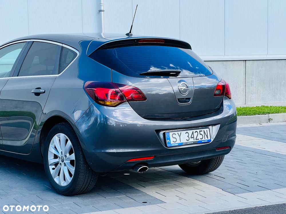 Opel Astra 1.6 Turbo Innovation - 18