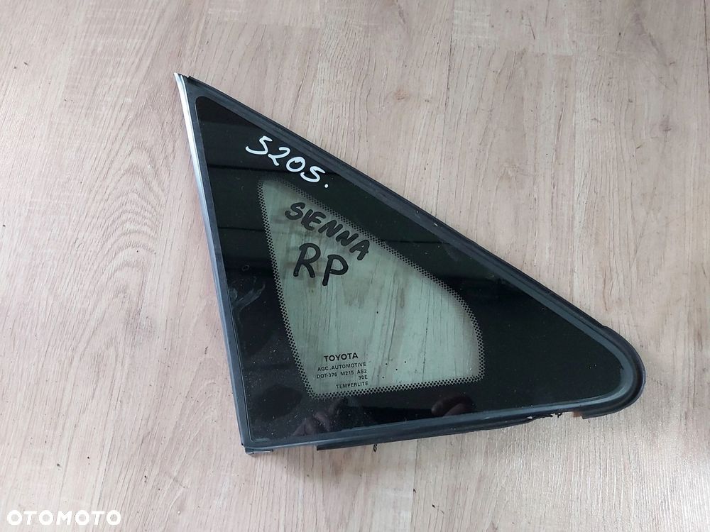 TOYOTA SIENNA szyba prawy przód trójkąt - 1