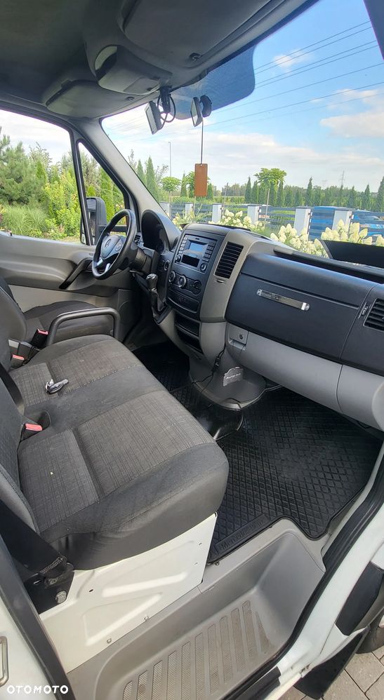 Mercedes-Benz Sprinter - 8