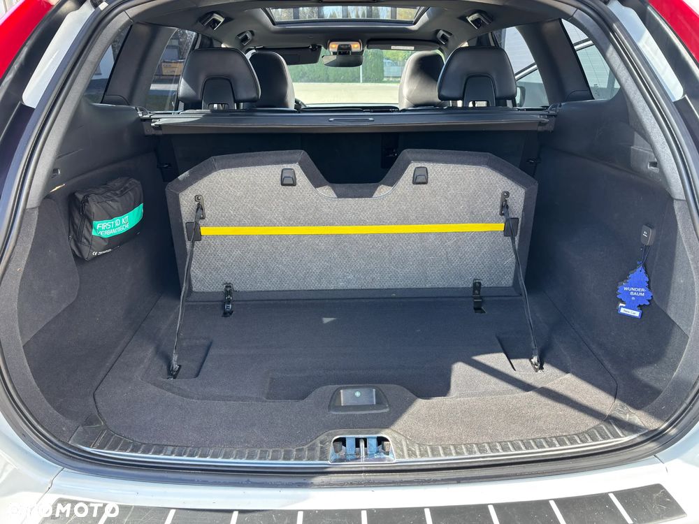 Volvo XC 60 - 22