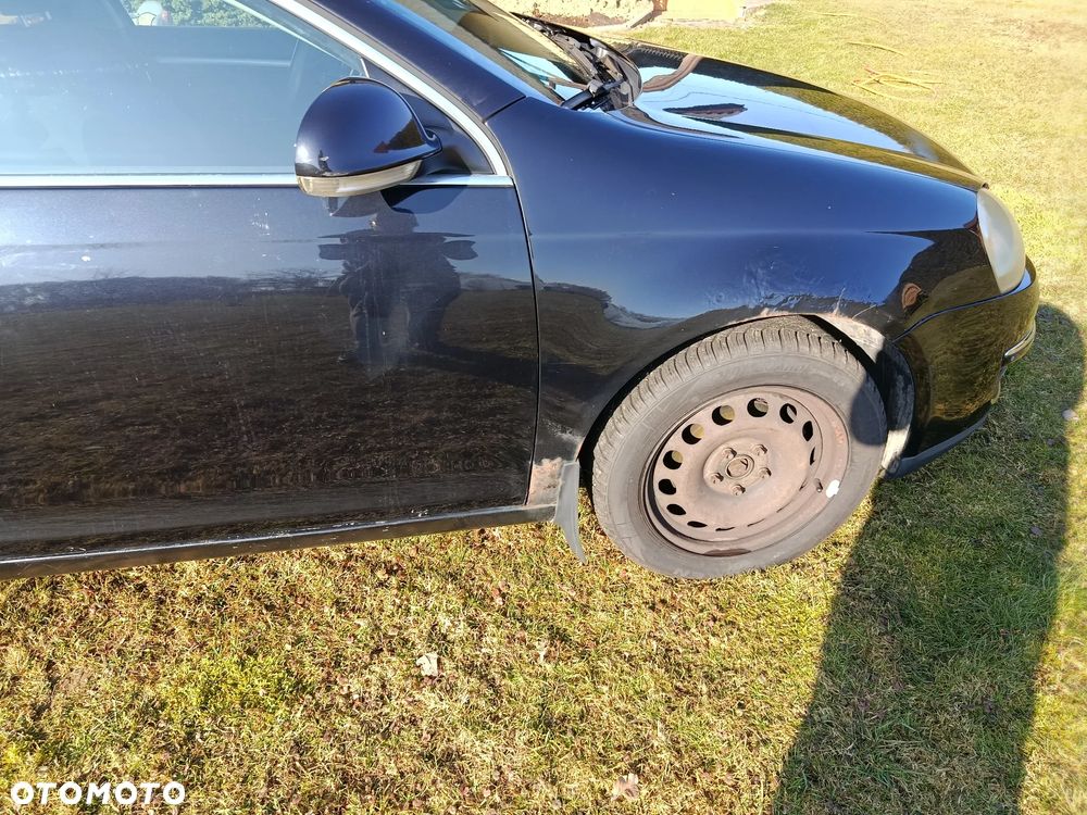 Volkswagen Jetta 1.6 FSI Comfortline - 13