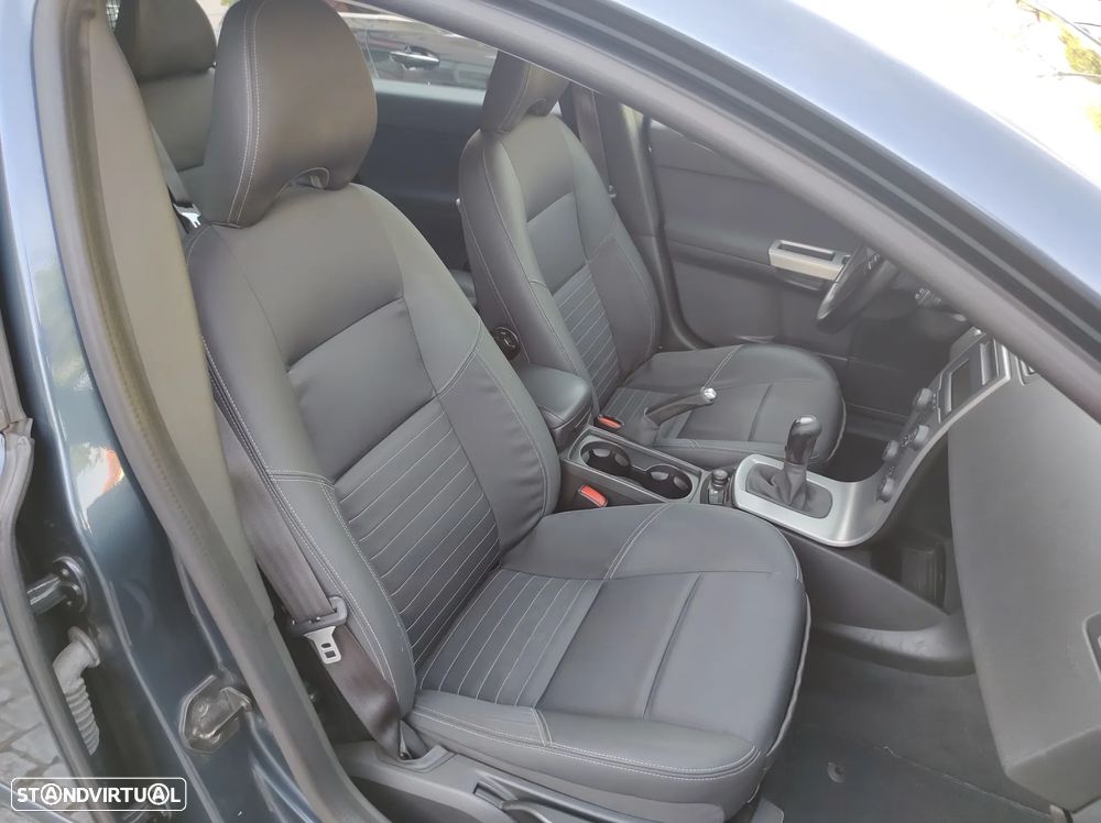 Volvo V50 1.6 D Nível 2 - 18