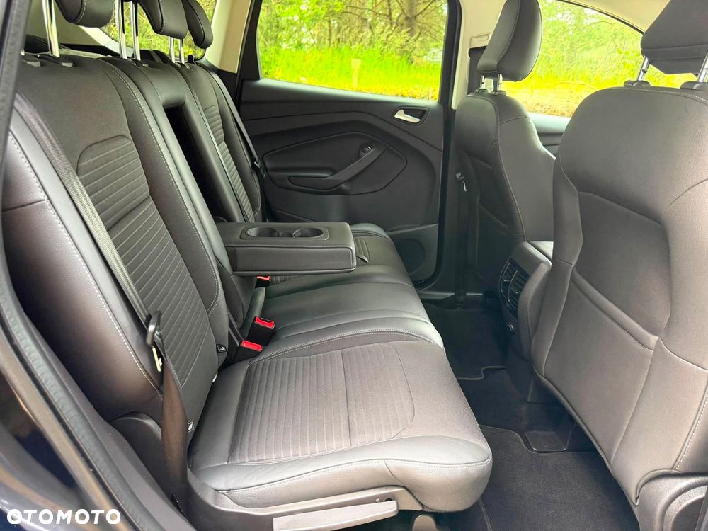 Ford Kuga 2.0 TDCi FWD Titanium - 20