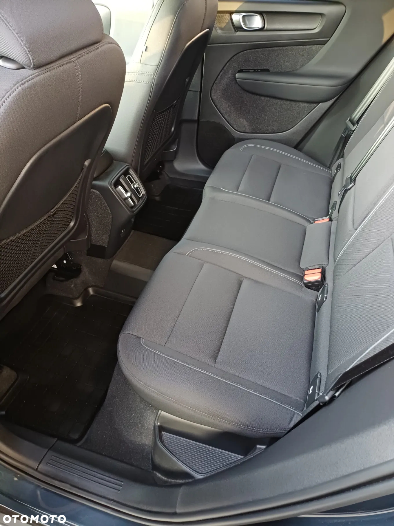 Volvo XC 40 T3 Momentum - 30