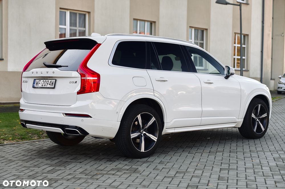 Volvo XC 90 D5 SCR AWD R-Design 7os - 18