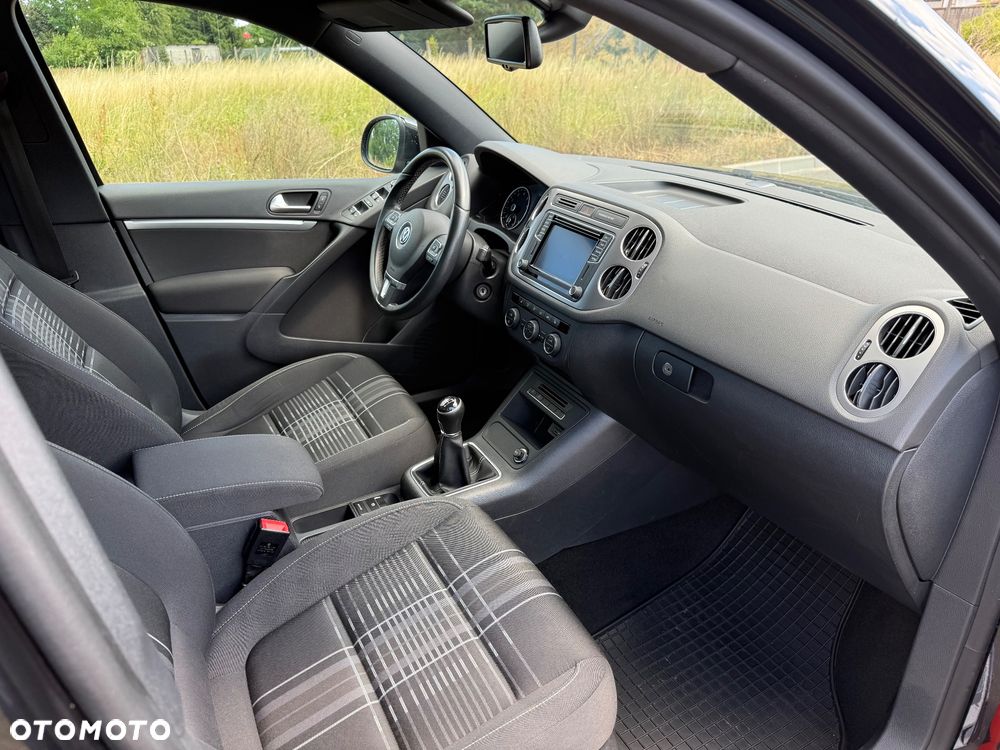 Volkswagen Tiguan 1.4 TSI BlueMotion Technology Lounge Sport & Style - 19