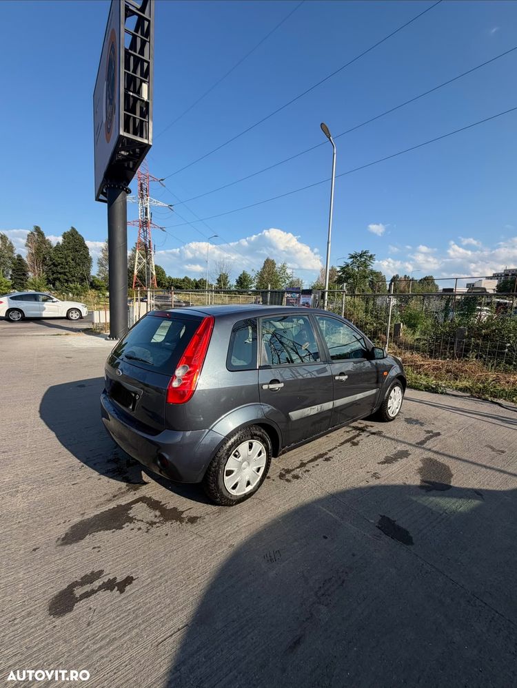 Ford Fiesta 1.4i Comfort - 4