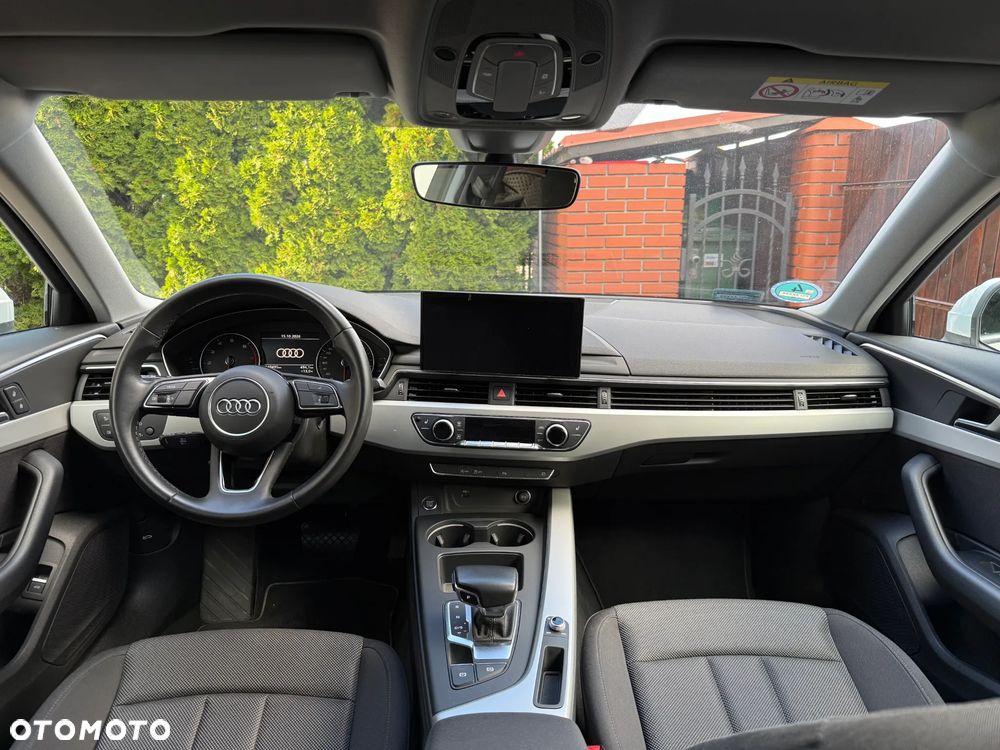 Audi A4 Limousine - 13