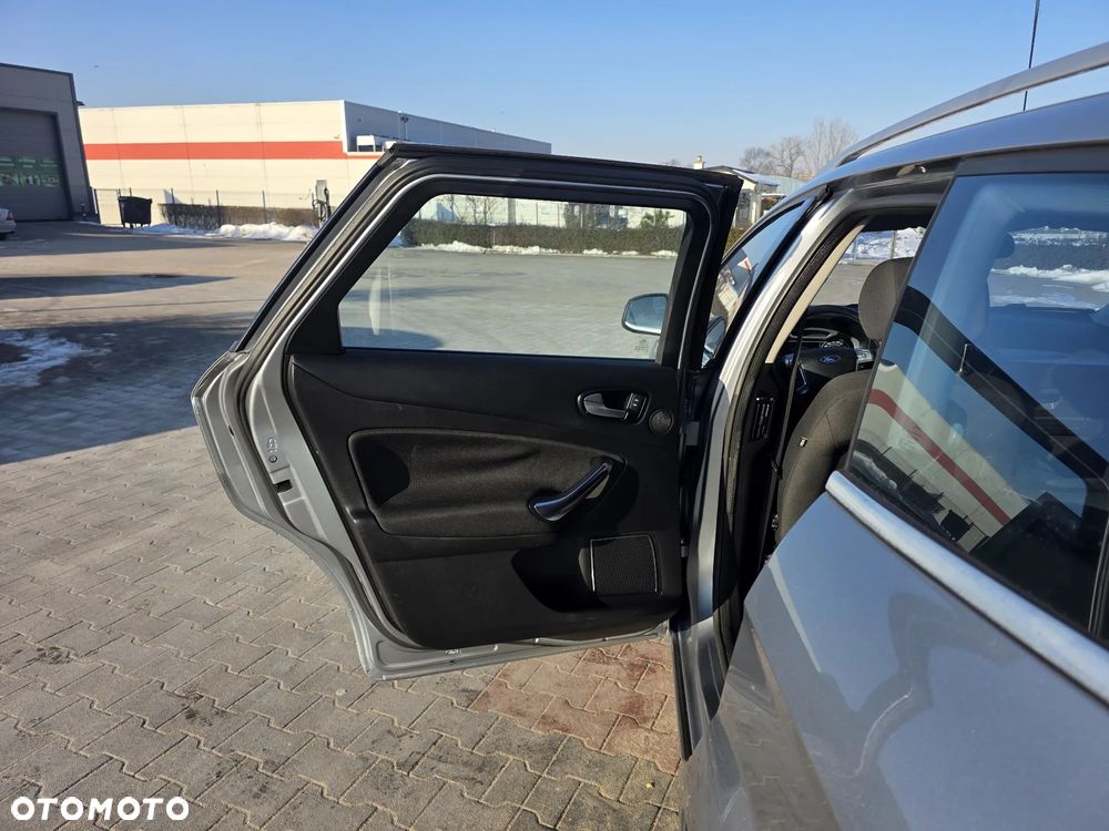 Ford Mondeo SW 2.0 Viva Titanium - 9
