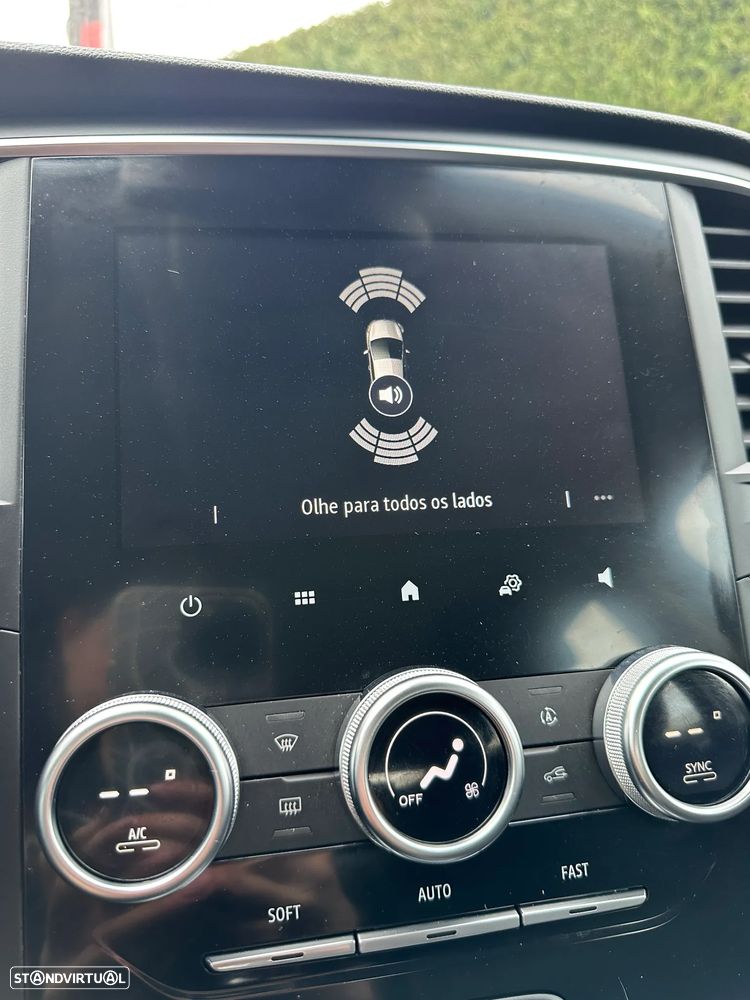 Renault Mégane BLUE dCi 115 BUSINESS EDITION - 11