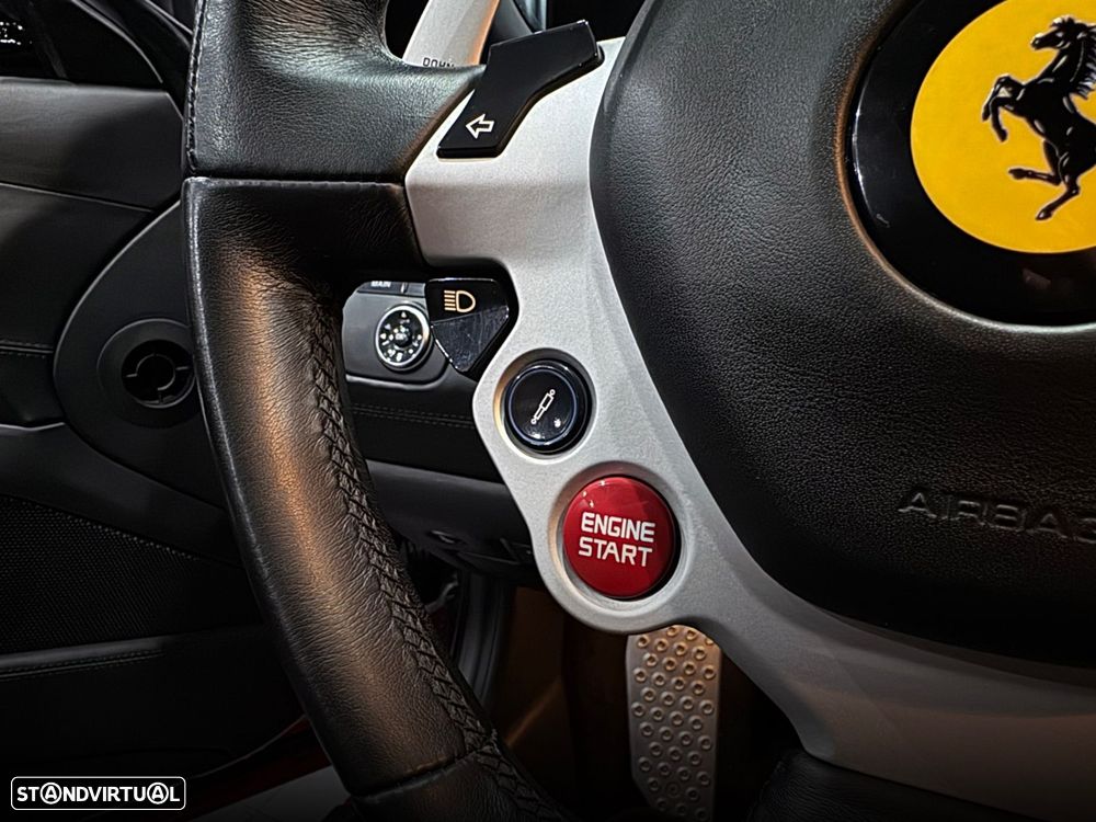 Ferrari FF - 22