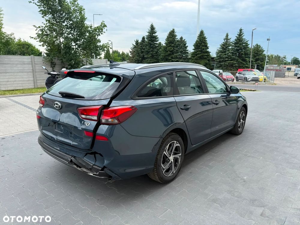 Hyundai i30 1.0 T-GDI Classic + DCT - 6